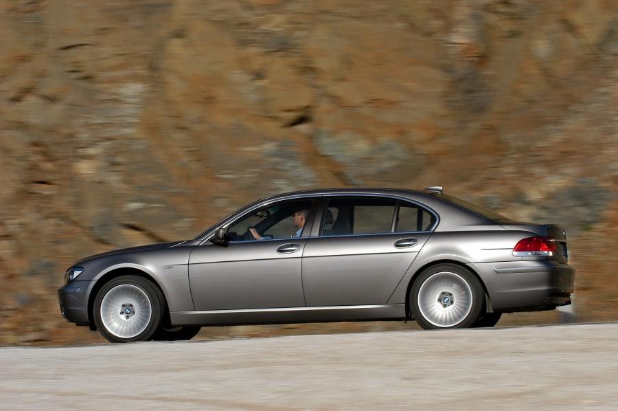  BMW 7-Series L 2006 года  (фото 22 из 89)